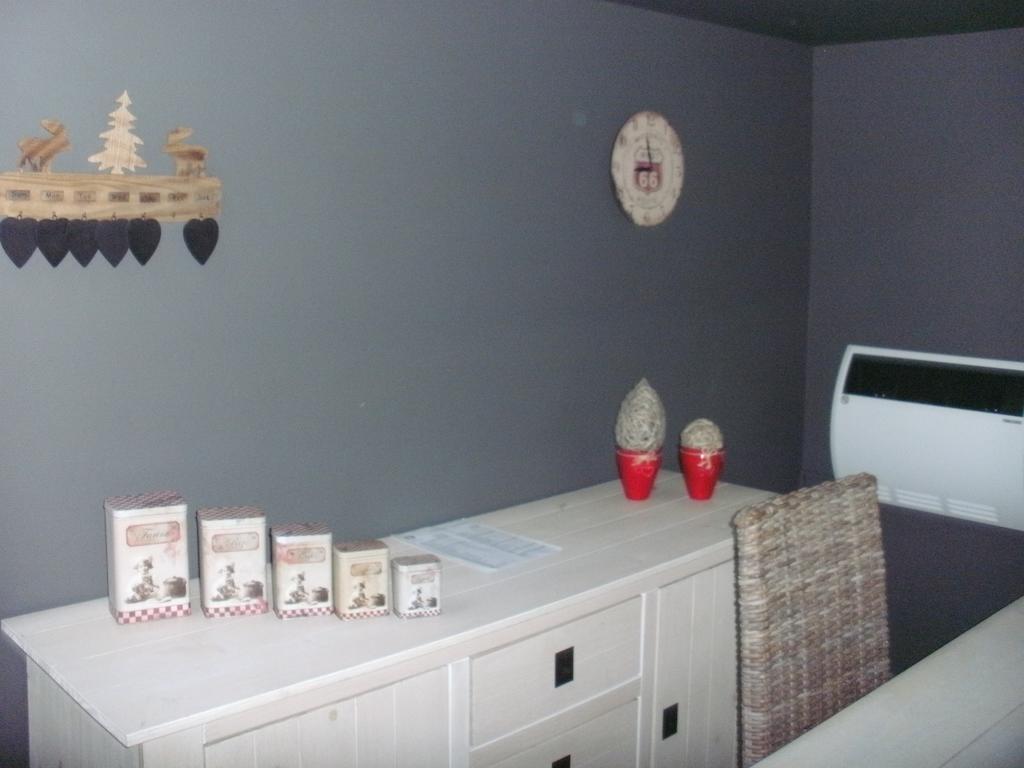 Gite Du Vieux Pommier Herbeumont Zimmer foto